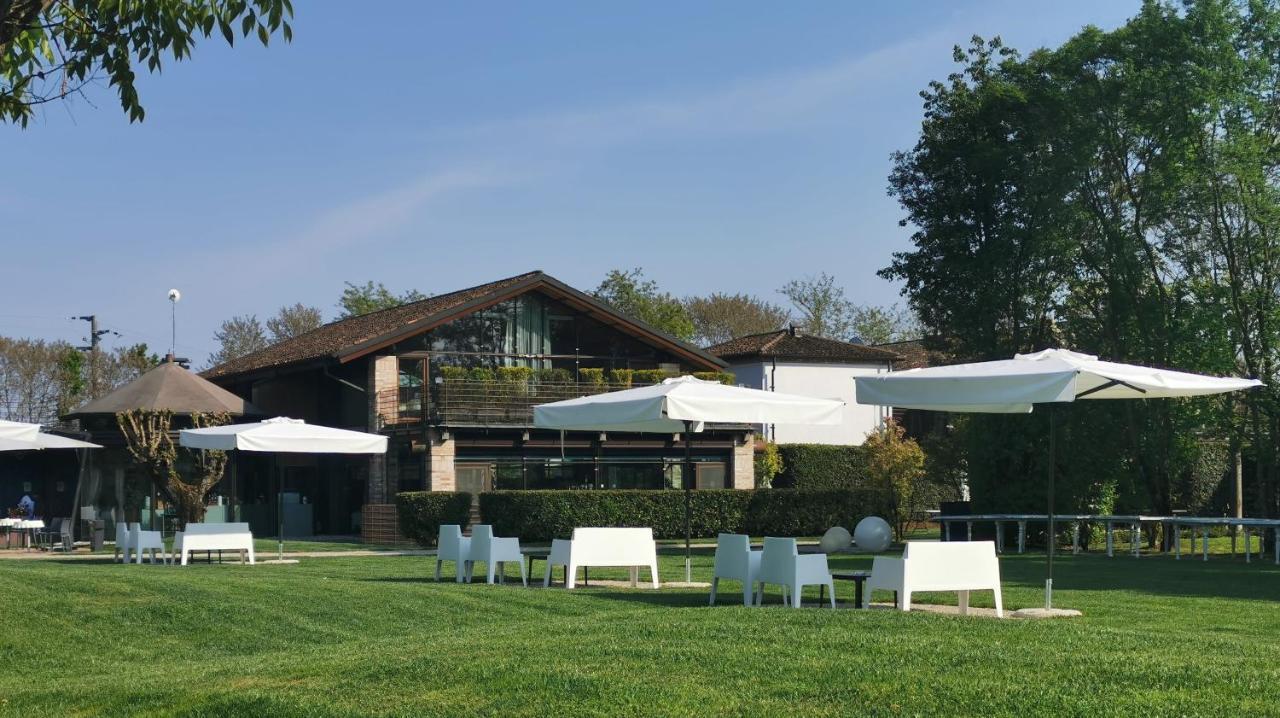 Il Tesoro Living Resort Rodigo Exteriör bild